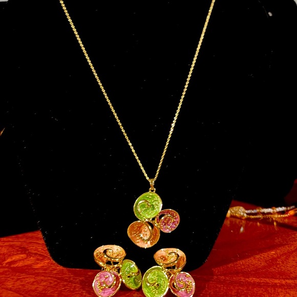 Titanium 3pcs Gold Jewelry Set Necklace Pendant & Earrings - Picture 2 of 6